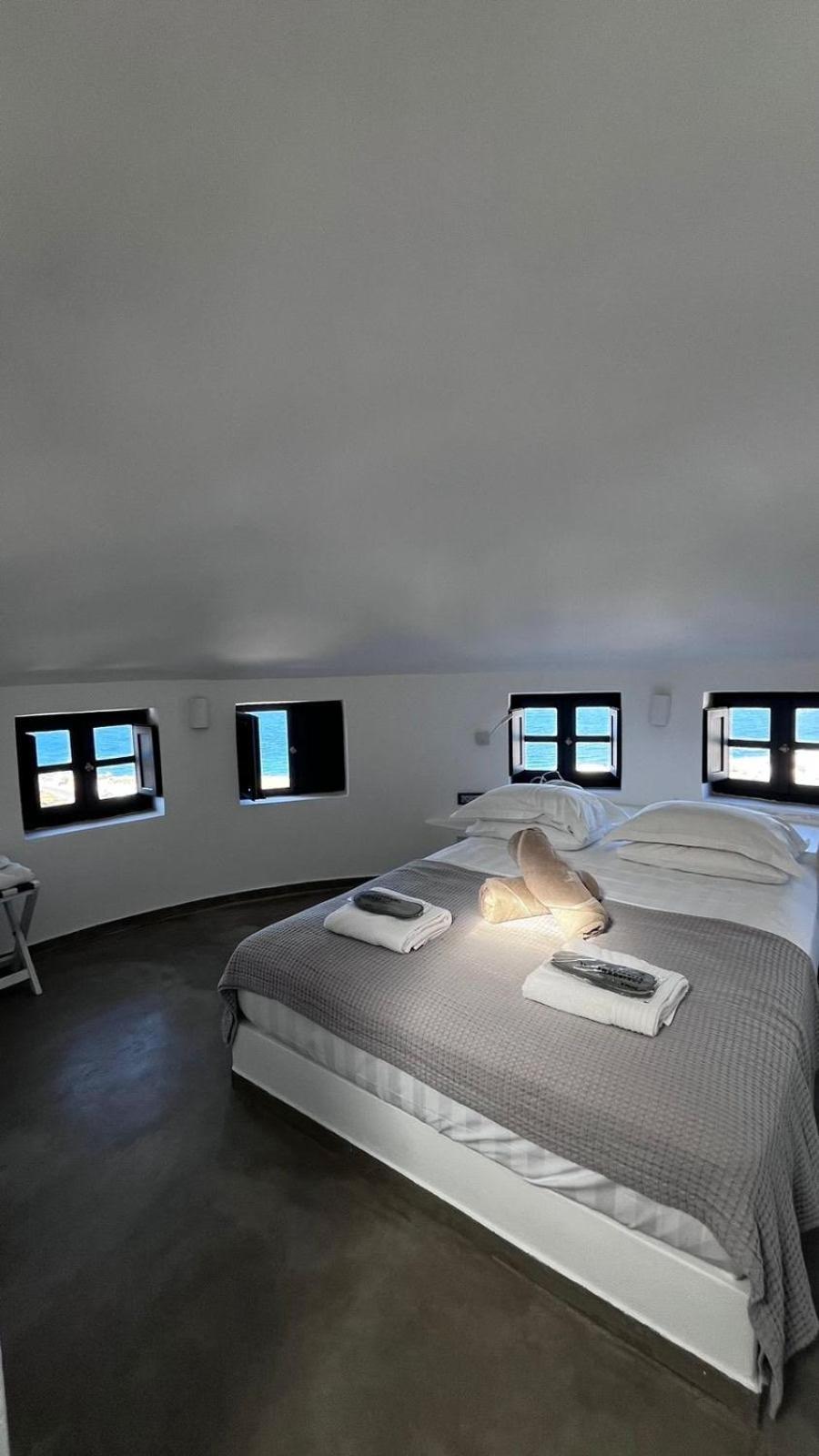 Topos Exclusive Santorini Imerovigli  Exteriör bild
